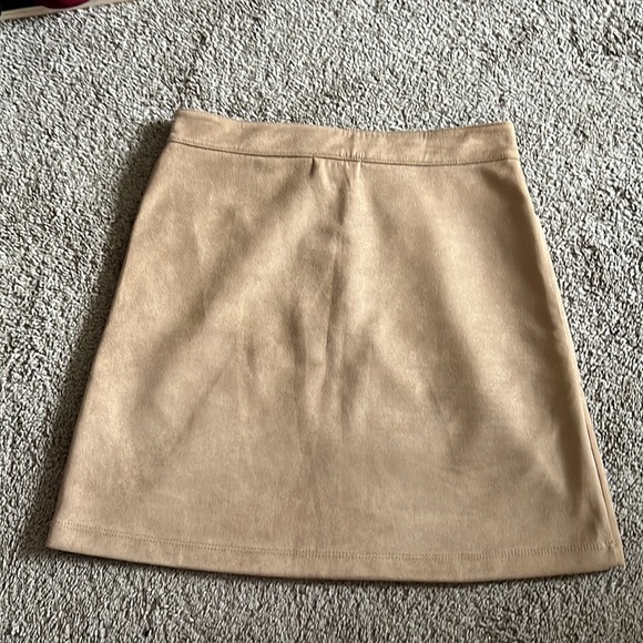 Altar’d State Suede Skirt. Women’s Size Small - Picture 3 of 3